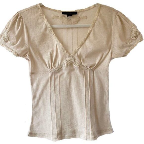 Vintage Y2K Delicate Scalloped Lace Ivory Pleated Romantic Blouse - Picture 3 of 13